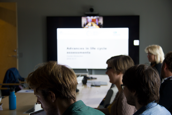 Visual interpretation: Students in the lecture room